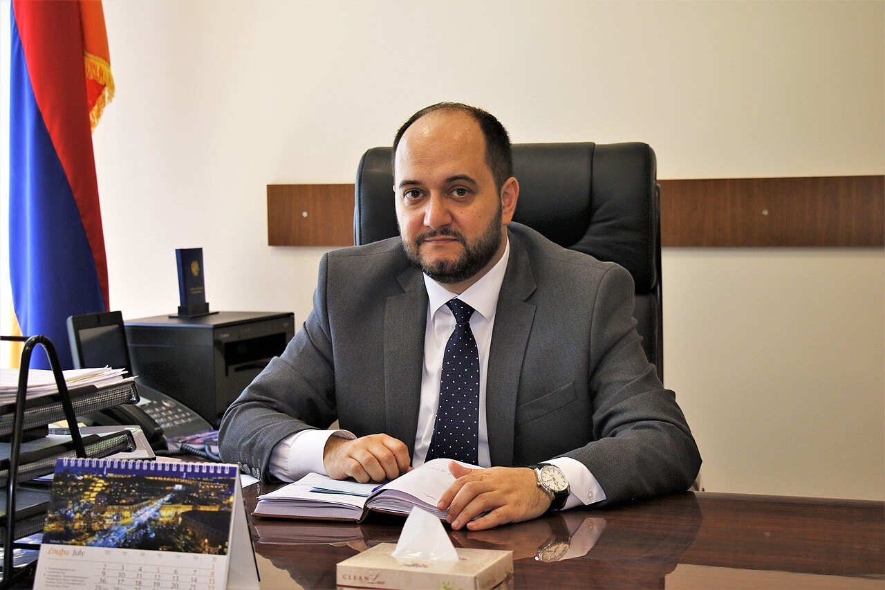 Arayik_Harutyunyan_(2).jpg (186 KB)