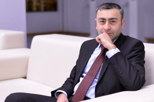 1617898108_mubariz-goyushlujpg-1.jpg (41 KB)