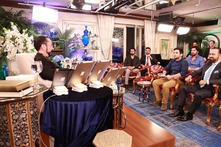 ADNAN Oktar azərbaycanlı jurnalistin suallarına