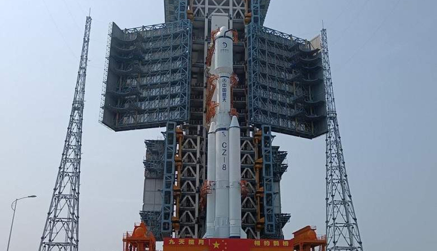 Китай впервые запустил зонд «Чанъэ-6» для взятия грунта с обратной стороны Луны