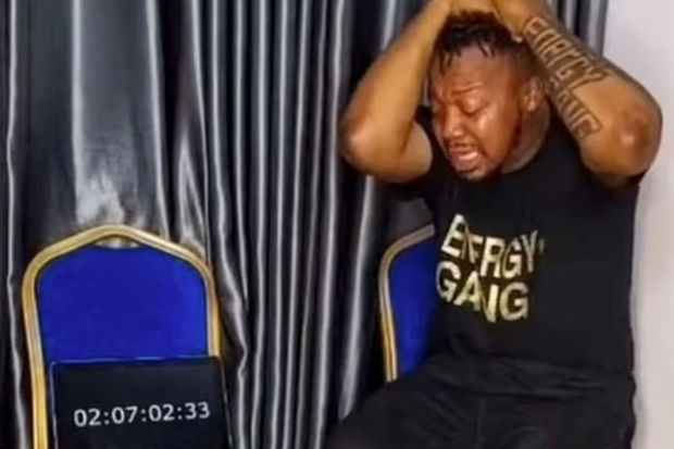 Нигериец пытался проплакать целую неделю, чтобы побить мировой рекорд - ВИДЕО