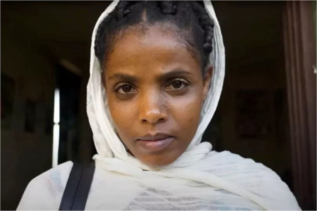 Женщина в Эфиопии более 16 лет ничего не ест и не пьет воду - ФОТО