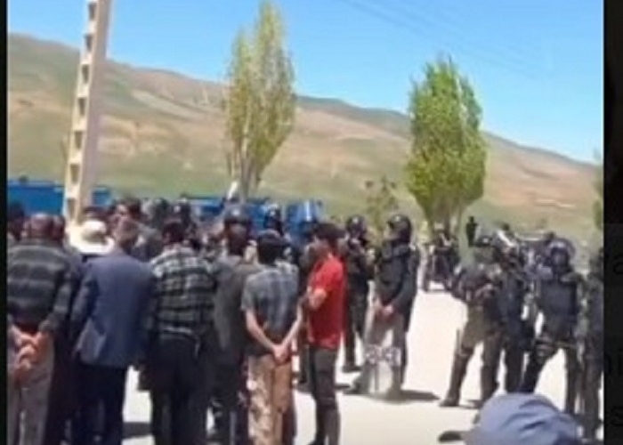 SON DƏQİQƏ! İranda Qaşqay türkləri ayağa qalxdı-VİDEO
