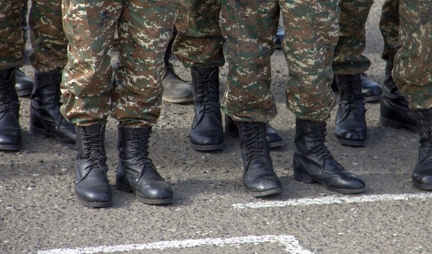 Ermənistanda bir qrup hərbçi İSTEFA VERDİ