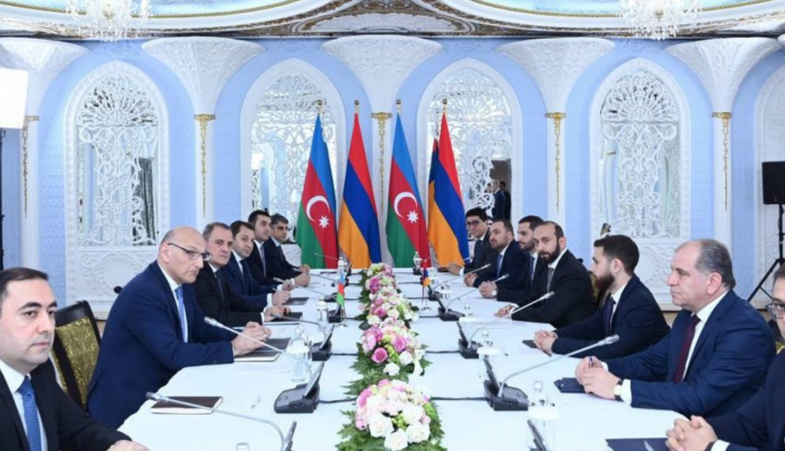 Париж поприветствовал проведение нового этапа переговоров между Баку и Ереваном