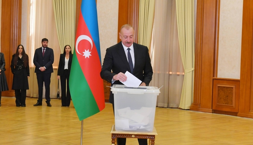 Президент Ильхам Алиев и члены семьи проголосовали в Ханкенди - ФОТО,ВИДЕО
