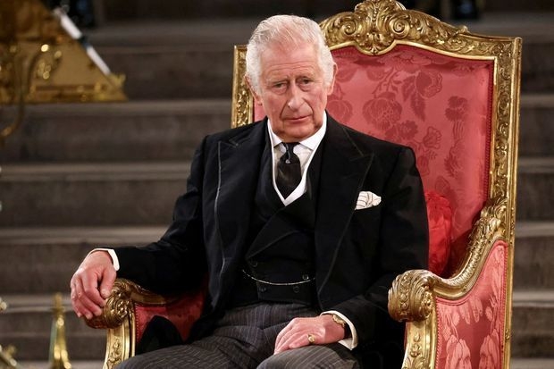 Карл III лишил бывшего мужа австрийской принцессы ордена - ФОТО