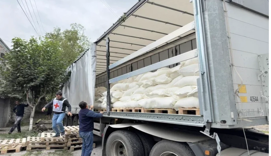Laçın yolu ilə Qarabağa 70 ton yardım çatdırıldı