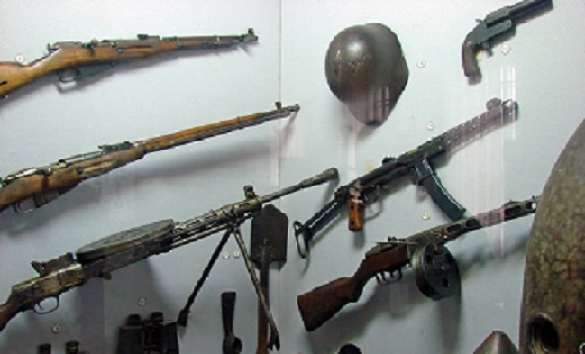 Silah anbarını xatırladan səfirlik – Moskvanın Parisdə yaratdığı “NKVD” xofu