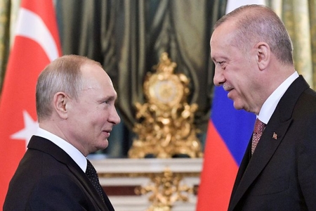 Эрдоган обсудил с Путиным Украину и предложил организовать встречу в Стамбуле