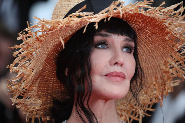 Известная французская актриса получила условный срок за уклонение от налогов