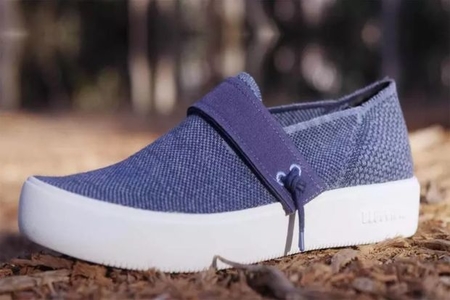Создана первая в мире обувь из водорослей - ФОТО