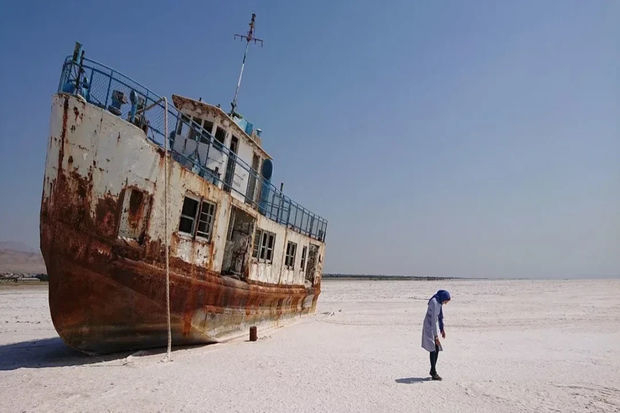 Иранский кинорежиссер привлек внимание к гуманитарной катастрофе вокруг озера Урмия - ФОТО