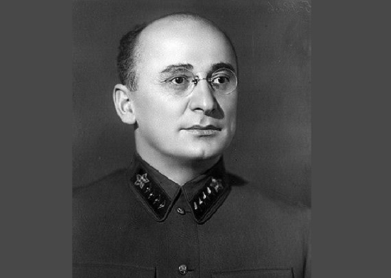 “NKVD” – komsomol qarşıdurması: Beriya bu mübarizədən də qalib çıxıb
 