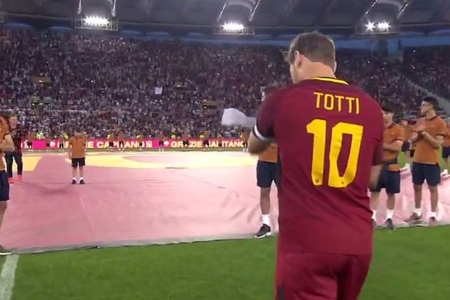 Totti “Roma”nın heyətində son oyununu keçirib - Video