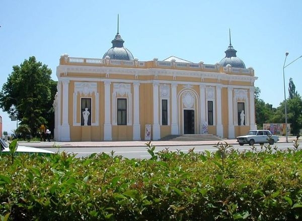 Минкультуры начало проверки в Кукольном театре в Баку