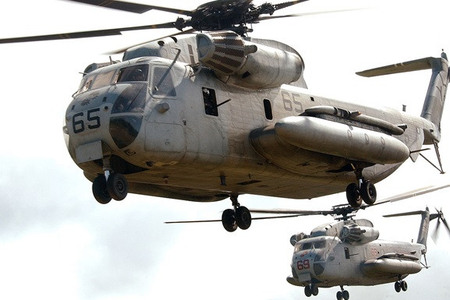 Fransada iki hərbi helikopter toqquşub, 5 nəfər həlak olub