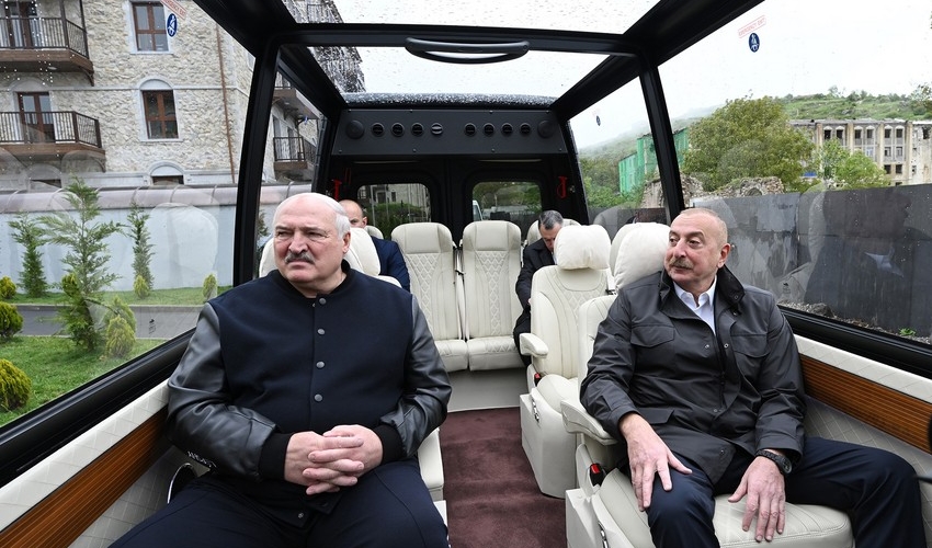 İlham Əliyev və Aleksandr Lukaşenko Şuşada avtobusla gəzdilər - FOTO