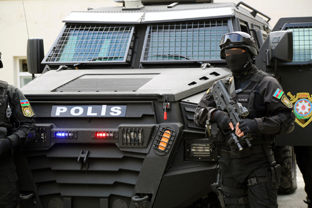 Polis Lənkəranda əməliyyat keçirdi - Külli miqdarda narkotik dövriyyədən çıxarılıb