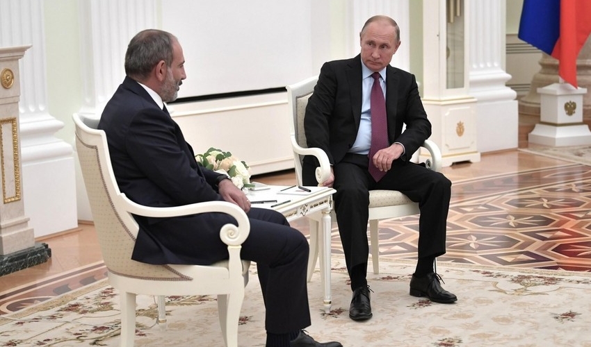 Putinin Paşinyanla qapalı görüşü-iplər yenə Moskvanın əlində, yoxsa..?
 
