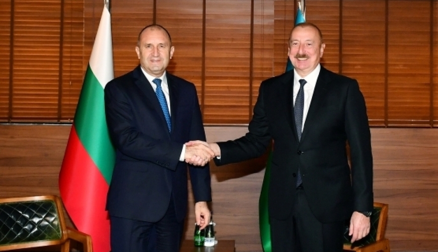 Президент Болгарии позвонил Ильхаму Алиеву и выразил сожаление по поводу переноса своего визита в Баку