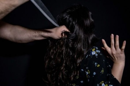 Bakıda DƏHŞƏTLİ QƏTL: birlikdə yaşadığı qadının boğazını kəsib öldürdü