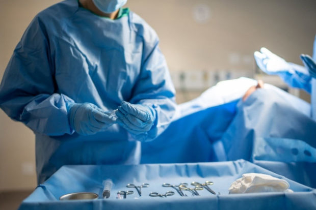 В России врачи вытащили отвертку из головы 44-летнего мужчины - ВИДЕО