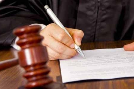 Yeni ildə bomba partlayacağını deyən şəxsin məhkəməsi- psixi problemləri var imiş