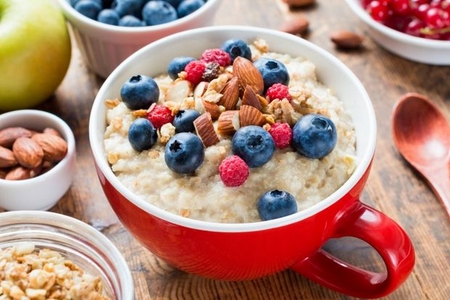 Диетолог посоветовала завтраки для понижения уровня сахара в крови