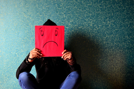 Почему думать о причинах депрессии вредно для психики?