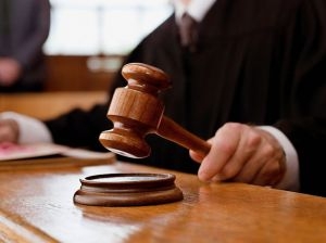 Məşhur mağazalar şəbəkəsinin sabiq baş direktoru barəsində cinayət işi başlanıb