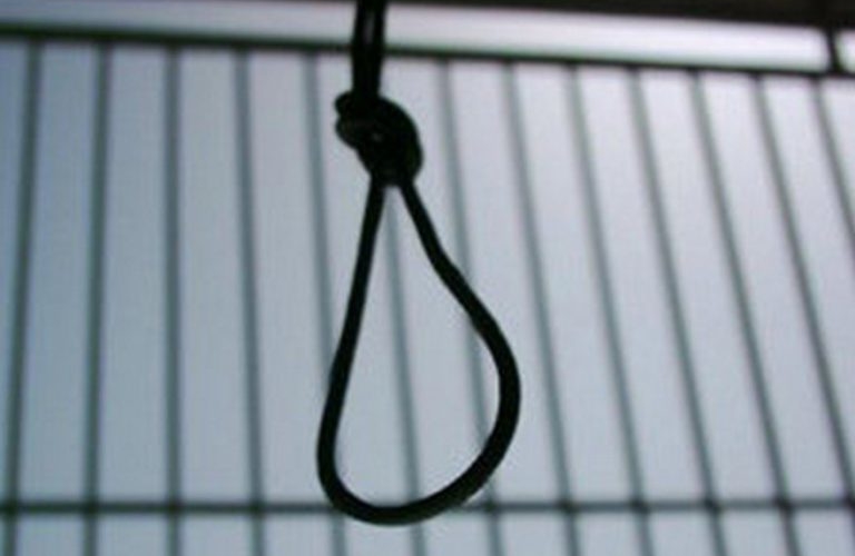 Два суицида и одна попытка за день: В Баку подросток покончил с собой