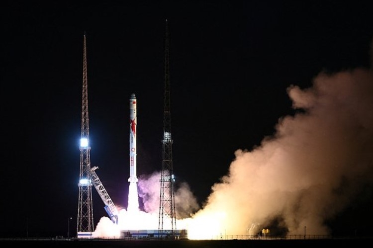 Китай вывел на орбиту первый в мире спутник с ИИ