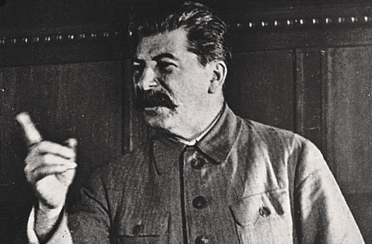 Üç ölkənin kəşfiyyatına işləyən nazir müavini – Stalin ona veriləcək cəzanı bir sözlə ifadə edib: “Güllələyin...”
 