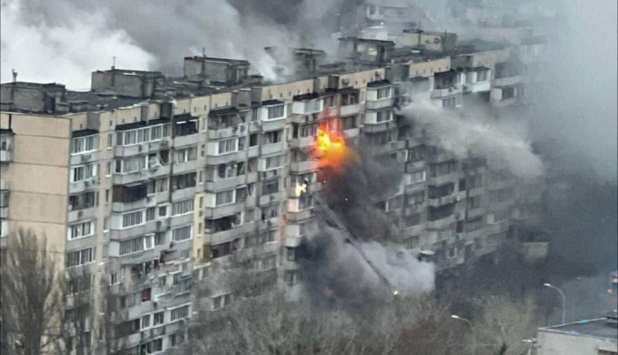 Ruslardan Xarkova DƏHŞƏTLİ ZƏRBƏ: Güclü yanğın başladı -Ukrayna F16-ları HAVAYA QALDIRDI – Ana Xəbər