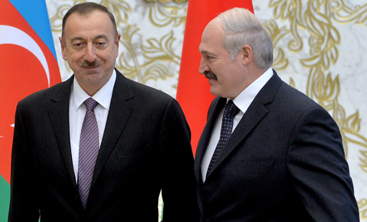 Ильхам Алиев дал прием в честь Лукашенко