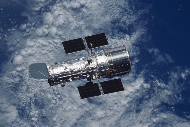 Hubble сфотографировал шарообразное скопление звезд в созвездии Стрельца - ФОТО