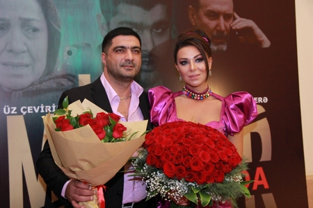 İzzət müzakirələrə səbəb olan filmini təqdim etdi – FOTOLAR