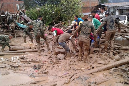 Kolumbiyada sel nəticəsində ölənlərin sayı 290 nəfərə çatıb