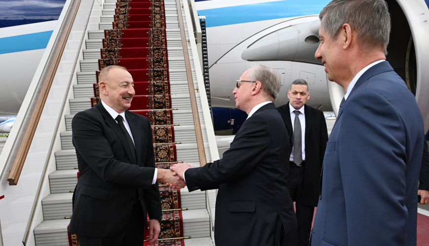 Ильхам Алиев прибыл с визитом в Россию