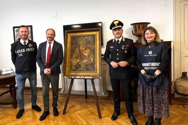 Картина Сандро Боттичелли была найдена в одном из частных домов в Неаполе - ФОТО