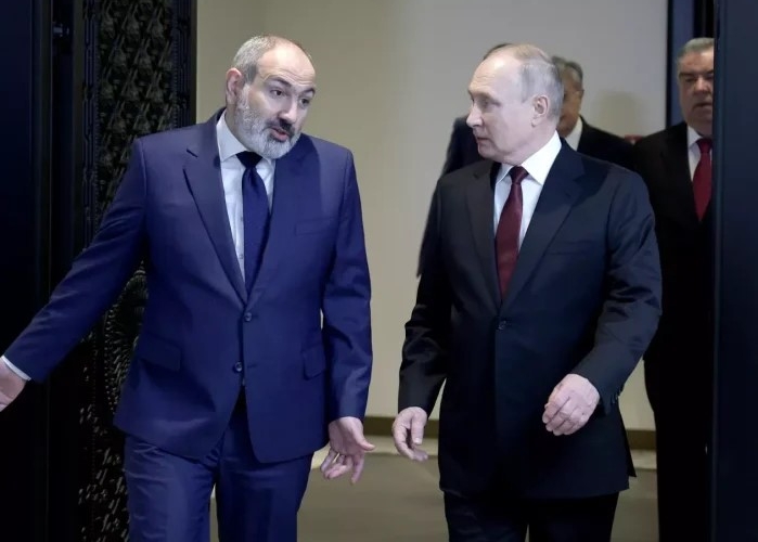 Песков заявил, что Путин не собирается обсуждать с Пашиняном вопрос ОДКБ