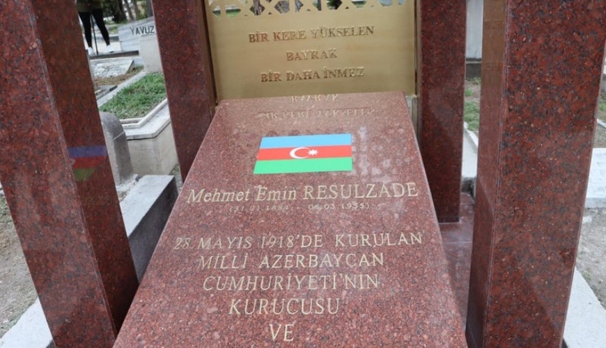 Посольство Азербайджана благоустроило могилу Расулзаде - ФОТО