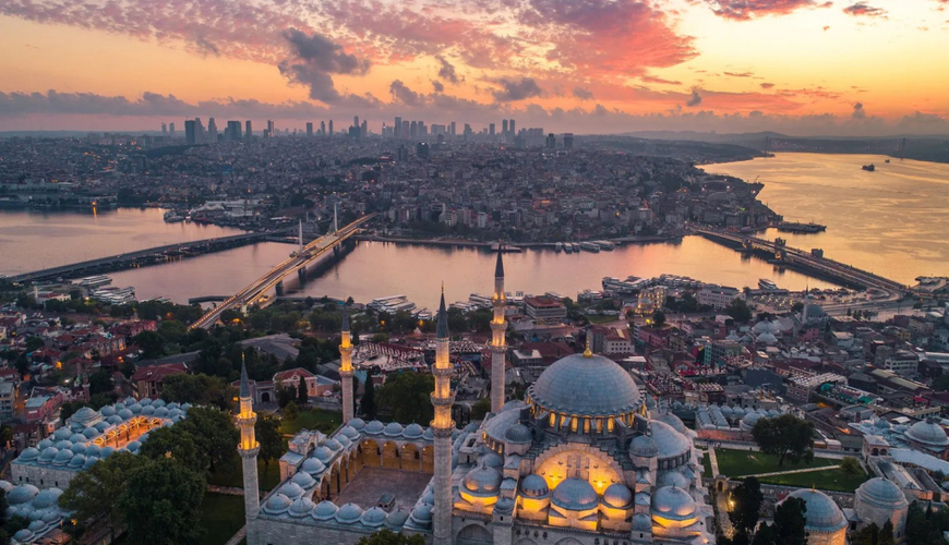 Стамбул признали вторым наиболее освещенным городом Европы
