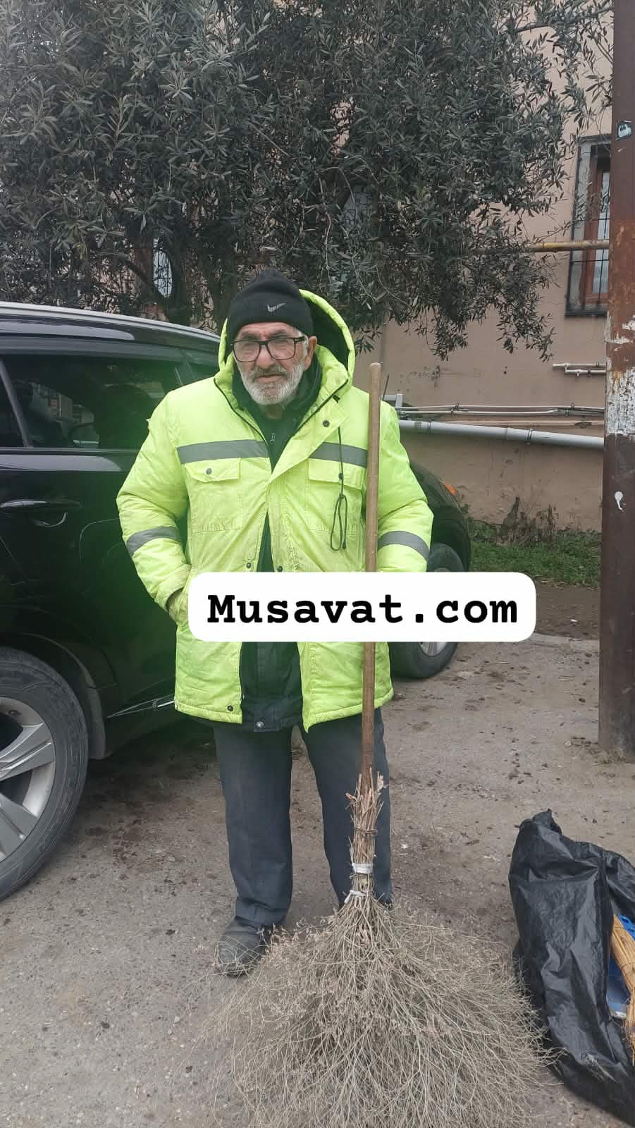 d7de44d7-0b1a-4a40-a9dd-21f46c0f459d.jpg (152 KB)