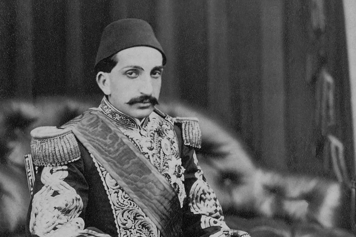 ONHphaRAInf1xILpNWaQHbWh3Eaw5tvfxyPLKOSX_1200.jpg (328 KB)