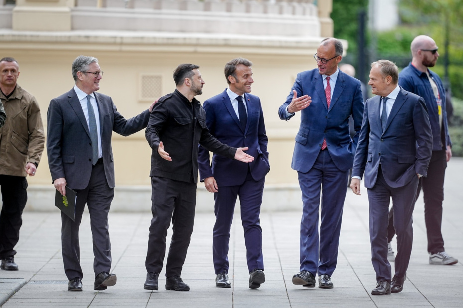 uHzJqaZcsc4tSEUymt73CZcHc5zdyjXAgyfDvcXU_930.jpg (211 KB)