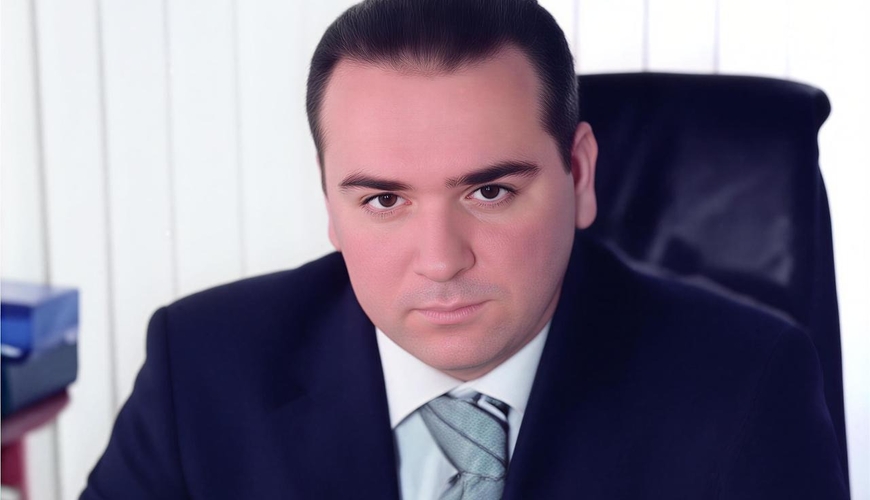 Ramiz Mehdiyevin oğlu vəzifəsindən azad edildi