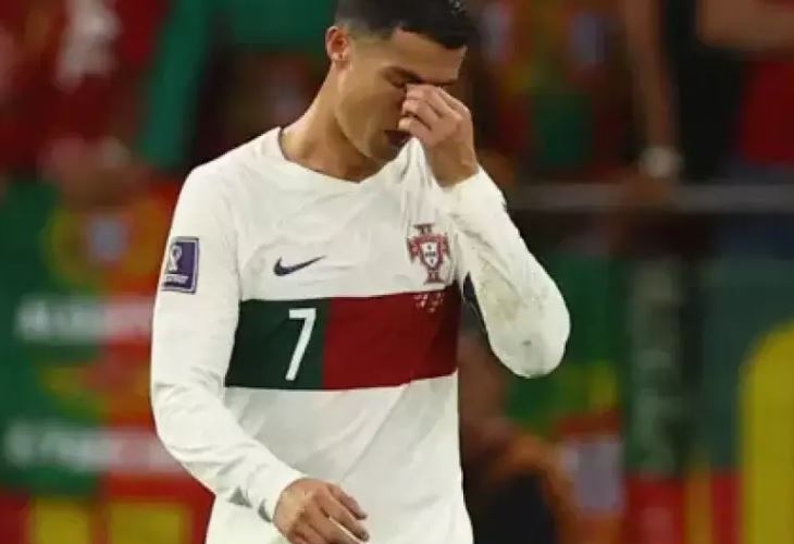 Ronaldo azarkeşin hücumuna məruz qalıb, zədələnib