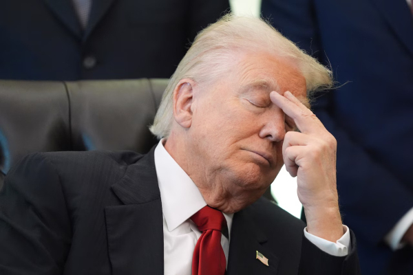 Рейтинг Трампа упал